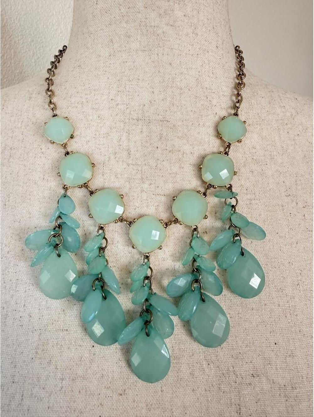 Dreamy aqua statement necklace